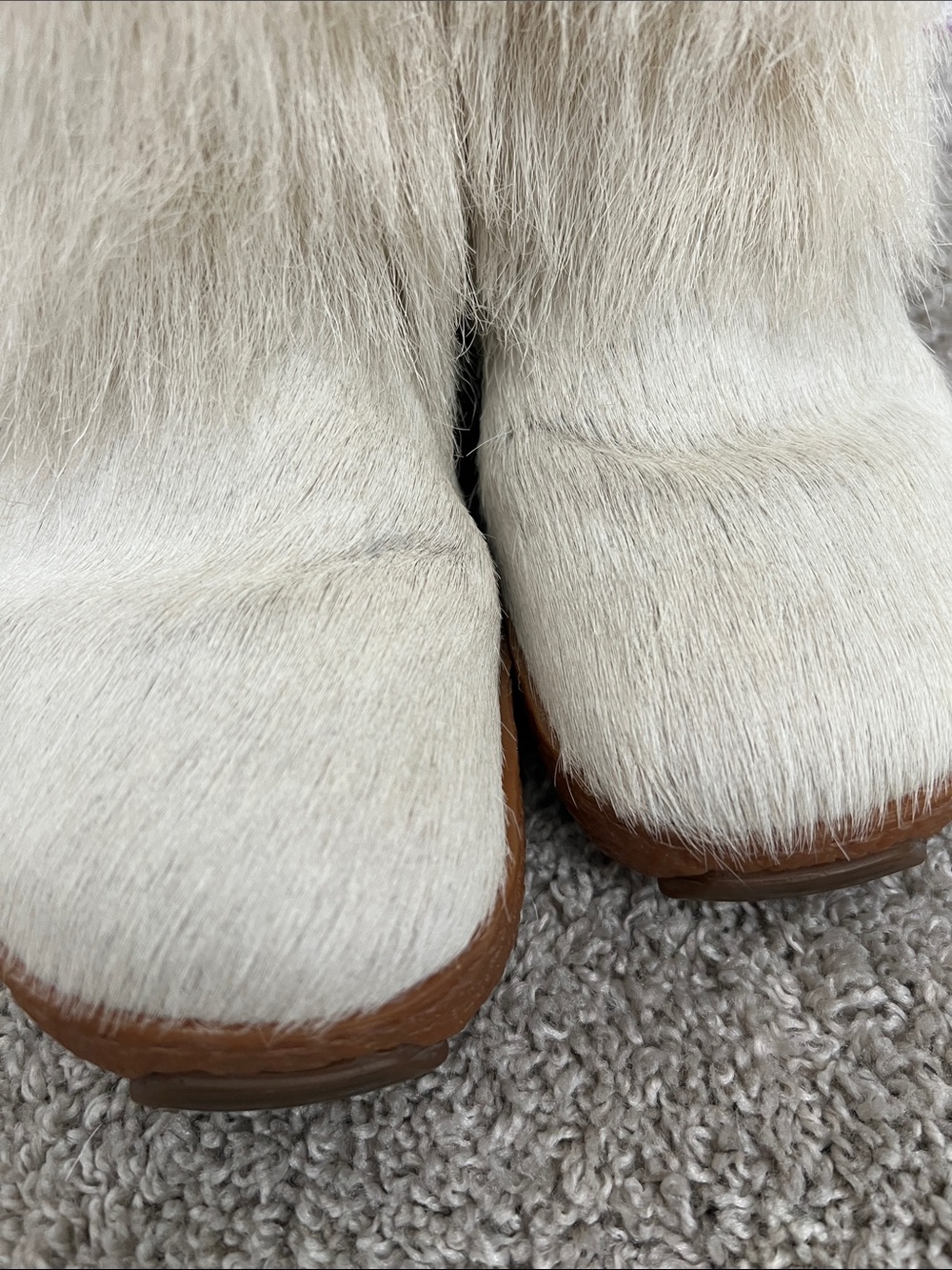 Real Fur Winter Boots in Cream with Brown Sole - Picture 10 of 13
